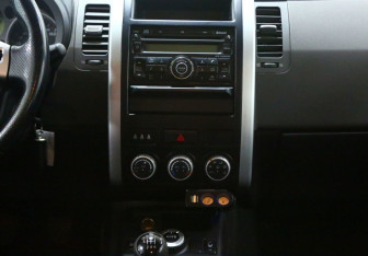 Подержанный автомобиль Nissan X-Trail 2007 года (9 фото)