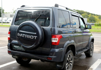 Подержанный автомобиль УАЗ Patriot 2016 года (6 фото)