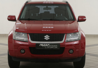 Подержанный автомобиль Suzuki Grand Vitara 2010 года (6 фото)