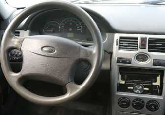 Подержанный автомобиль LADA (ВАЗ) Priora Wagon 2010 года (11 фото)