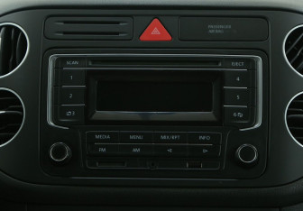 Подержанный автомобиль Volkswagen Golf Plus 2010 года (15 фото)