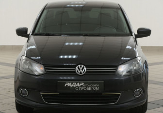 Подержанный автомобиль Volkswagen Polo Sedan 2012 года (6 фото)