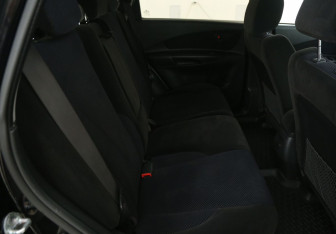 Подержанный автомобиль Hyundai Tucson 2008 года (11 фото)