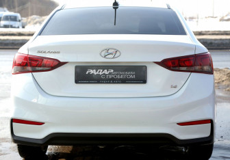 Подержанный автомобиль Hyundai Solaris Sedan 2019 года (5 фото)
