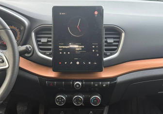 Подержанный автомобиль LADA (ВАЗ) Vesta Sedan 2023 года (14 фото)