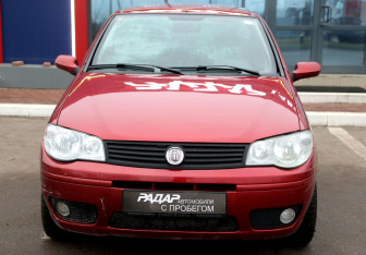 Подержанный автомобиль Fiat Albea 2010 года (2 фото)