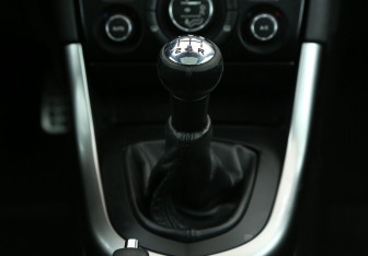 Подержанный автомобиль Peugeot 308 Hatchback 2012 года (15 фото)