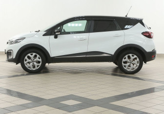 Подержанный автомобиль Renault Kaptur 2016 года (7 фото)