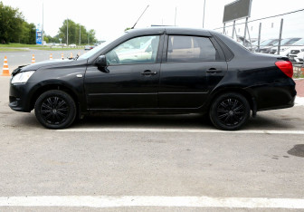 Подержанный автомобиль Datsun on-DO 2016 года (8 фото)