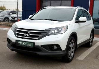 Подержанный автомобиль Honda CR-V 2014 года (3 фото)