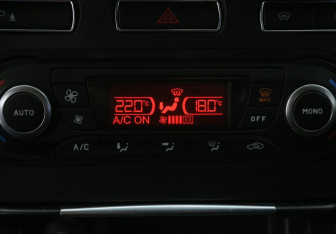 Подержанный автомобиль Ford Mondeo Sedan 2013 года (18 фото)