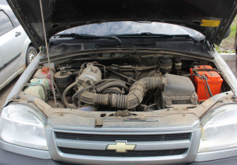 Подержанный автомобиль Chevrolet Niva 2008 года (18 фото)