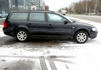 Подержанный автомобиль Volkswagen Passat Wagon 1999 года (7 фото)