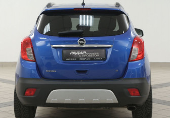 Подержанный автомобиль Opel Mokka 2013 года (3 фото)