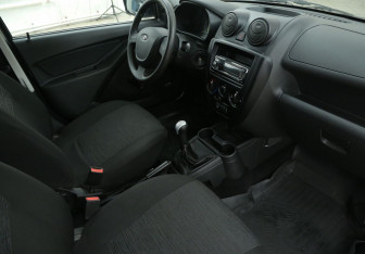 Подержанный автомобиль LADA (ВАЗ) Granta Liftback 2016 года (9 фото)