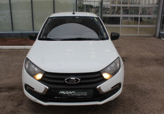 Подержанный автомобиль LADA (ВАЗ) Granta Sedan 2019 года (8 фото)