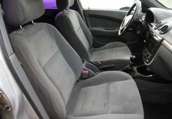 Подержанный автомобиль Chevrolet Lacetti Hatchback 2006 года (10 фото)