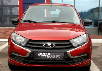 Подержанный автомобиль LADA (ВАЗ) Granta Hatchback 2018 года (2 фото)