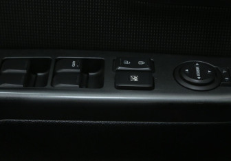 Подержанный автомобиль Kia Rio Sedan 2012 года (17 фото)