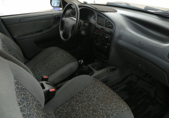 Подержанный автомобиль Chevrolet Lanos 2008 года (9 фото)