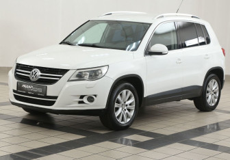 Подержанный автомобиль Volkswagen Tiguan 2010 года (8 фото)