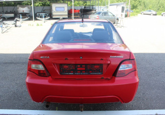 Подержанный автомобиль Daewoo Nexia Sedan 2010 года (6 фото)