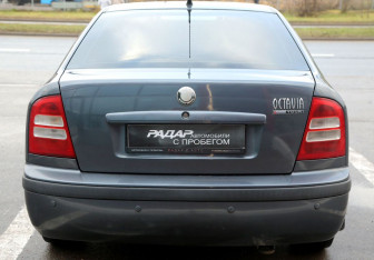 Подержанный автомобиль Skoda Octavia Liftback 2008 года (5 фото)
