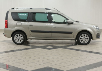 Подержанный автомобиль LADA (ВАЗ) Largus Wagon 2021 года (5 фото)
