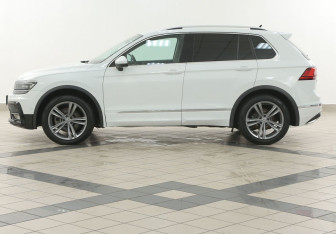 Подержанный автомобиль Volkswagen Tiguan 2020 года (7 фото)