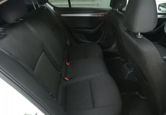 Подержанный автомобиль Skoda Octavia Liftback 2018 года (11 фото)