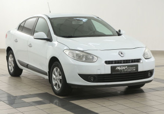Подержанный автомобиль Renault Fluence 2011 года (1 фото)
