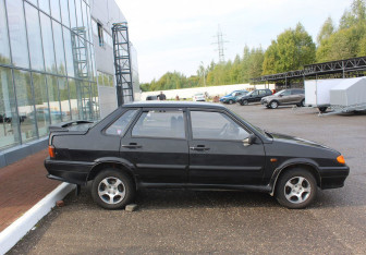 Подержанный автомобиль LADA (ВАЗ) 2115 2010 года (8 фото)