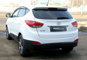 Подержанный автомобиль Hyundai ix35 2015 года (4 фото)