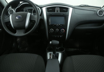 Подержанный автомобиль Datsun on-DO 2018 года (12 фото)