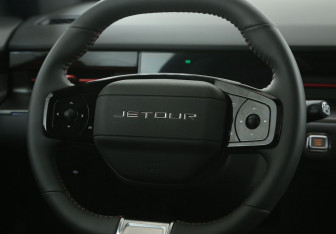 Подержанный автомобиль Jetour Dashing 2024 года (16 фото)