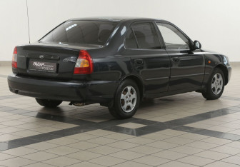 Подержанный автомобиль Hyundai Accent Sedan 2008 года (4 фото)