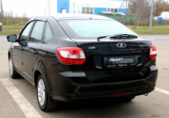Подержанный автомобиль LADA (ВАЗ) Granta Liftback 2018 года (4 фото)