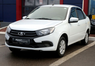 Подержанный автомобиль LADA (ВАЗ) Granta Sedan 2022 года (3 фото)