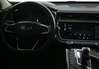 Подержанный автомобиль Geely Atlas Pro 2022 года (14 фото)