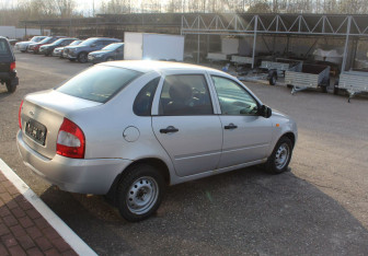 Подержанный автомобиль LADA (ВАЗ) Kalina Sedan 2011 года (7 фото)