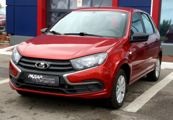 Подержанный автомобиль LADA (ВАЗ) Granta Hatchback 2018 года (3 фото)