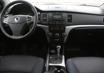 Подержанный автомобиль SsangYong Actyon 2011 года (12 фото)