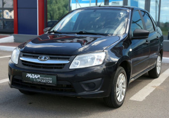 Подержанный автомобиль LADA (ВАЗ) Granta Sedan 2018 года (3 фото)