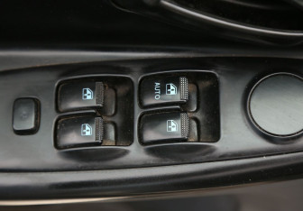 Подержанный автомобиль Hyundai Elantra Sedan 2006 года (17 фото)