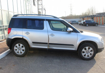 Подержанный автомобиль Skoda Yeti 2012 года (8 фото)