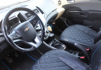 Подержанный автомобиль Chevrolet Aveo Sedan 2012 года (12 фото)