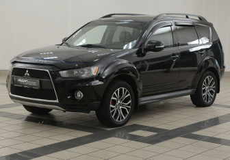 Подержанный автомобиль Mitsubishi Outlander 2011 года (8 фото)