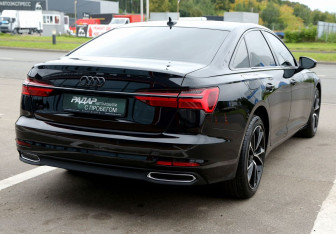 Подержанный автомобиль Audi A6 Sedan 2021 года (6 фото)