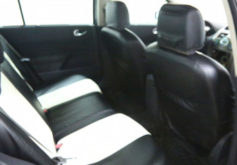 Подержанный автомобиль Renault Megane Sedan 2007 года (7 фото)