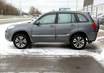 Подержанный автомобиль Chery Tiggo 3 2018 года (8 фото)